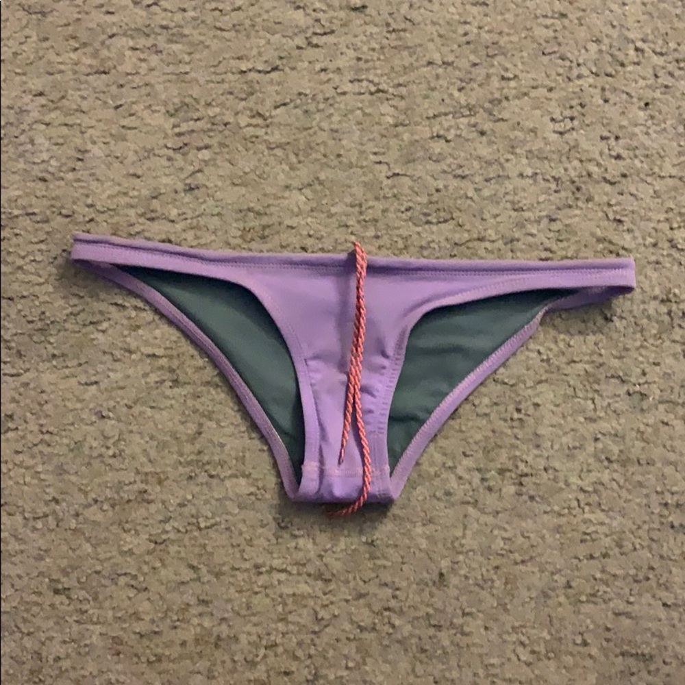 Jolyn bottoms